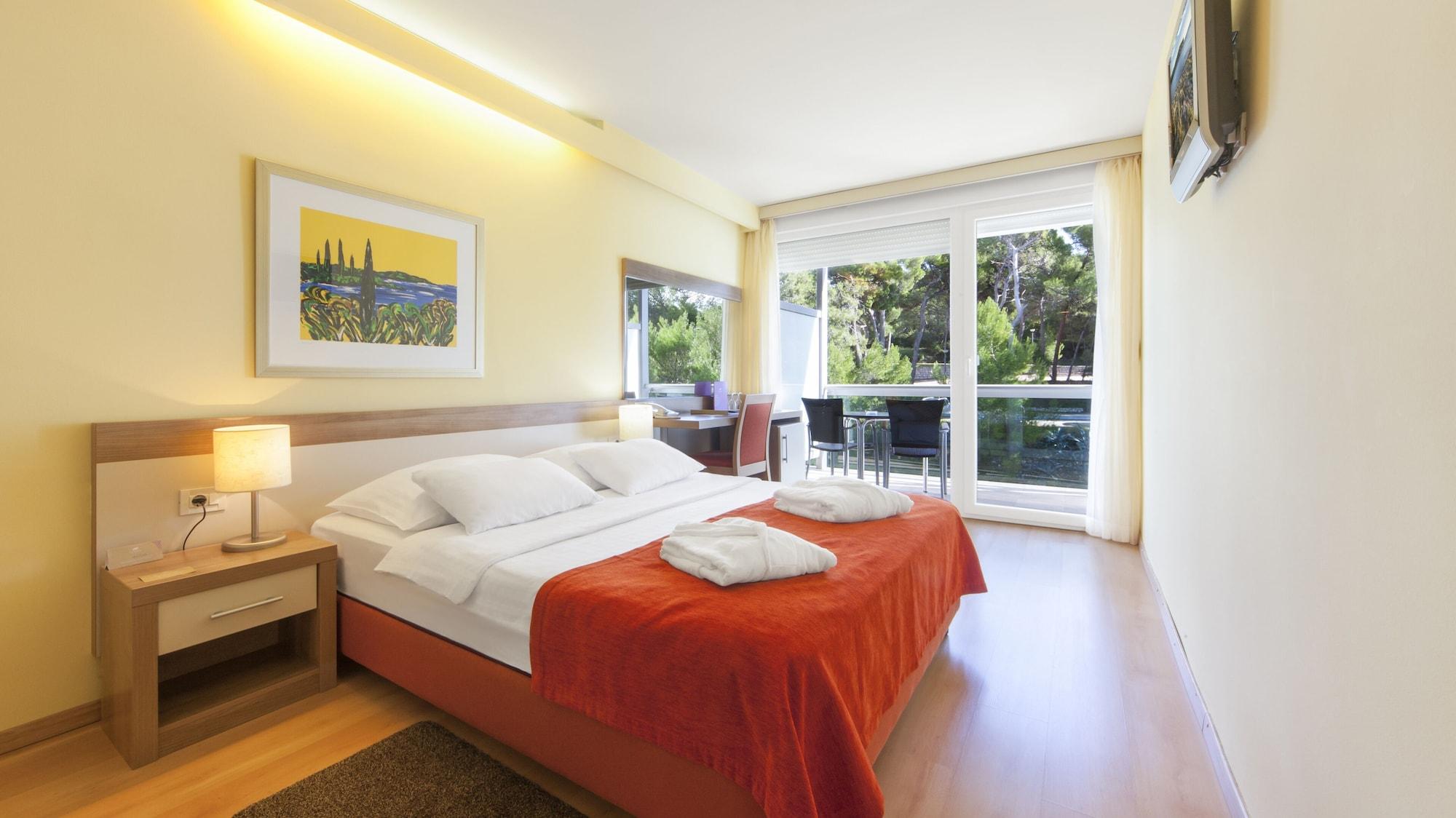 Aurora Hotell 4*