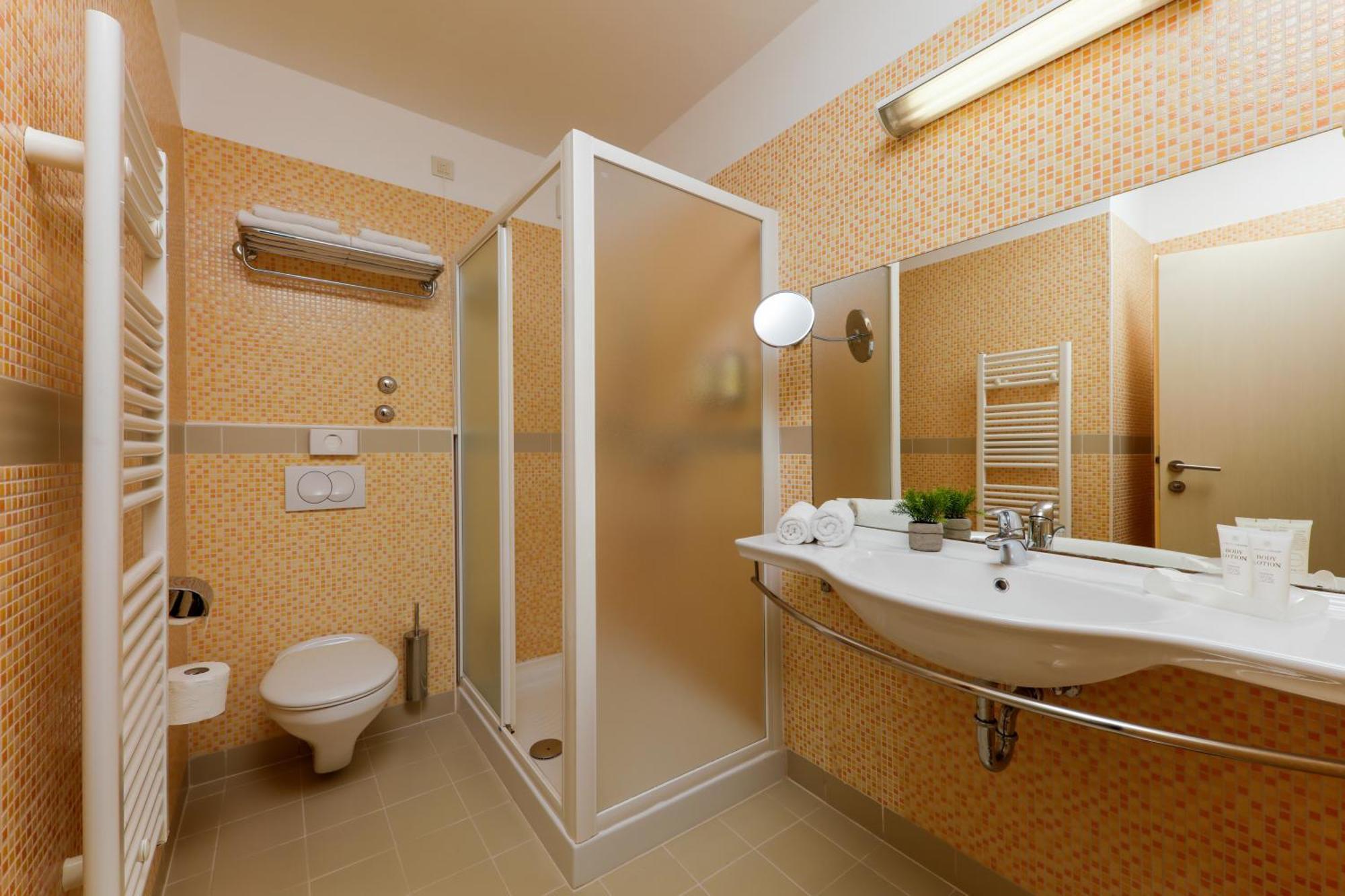 Aurora Hotell 4*