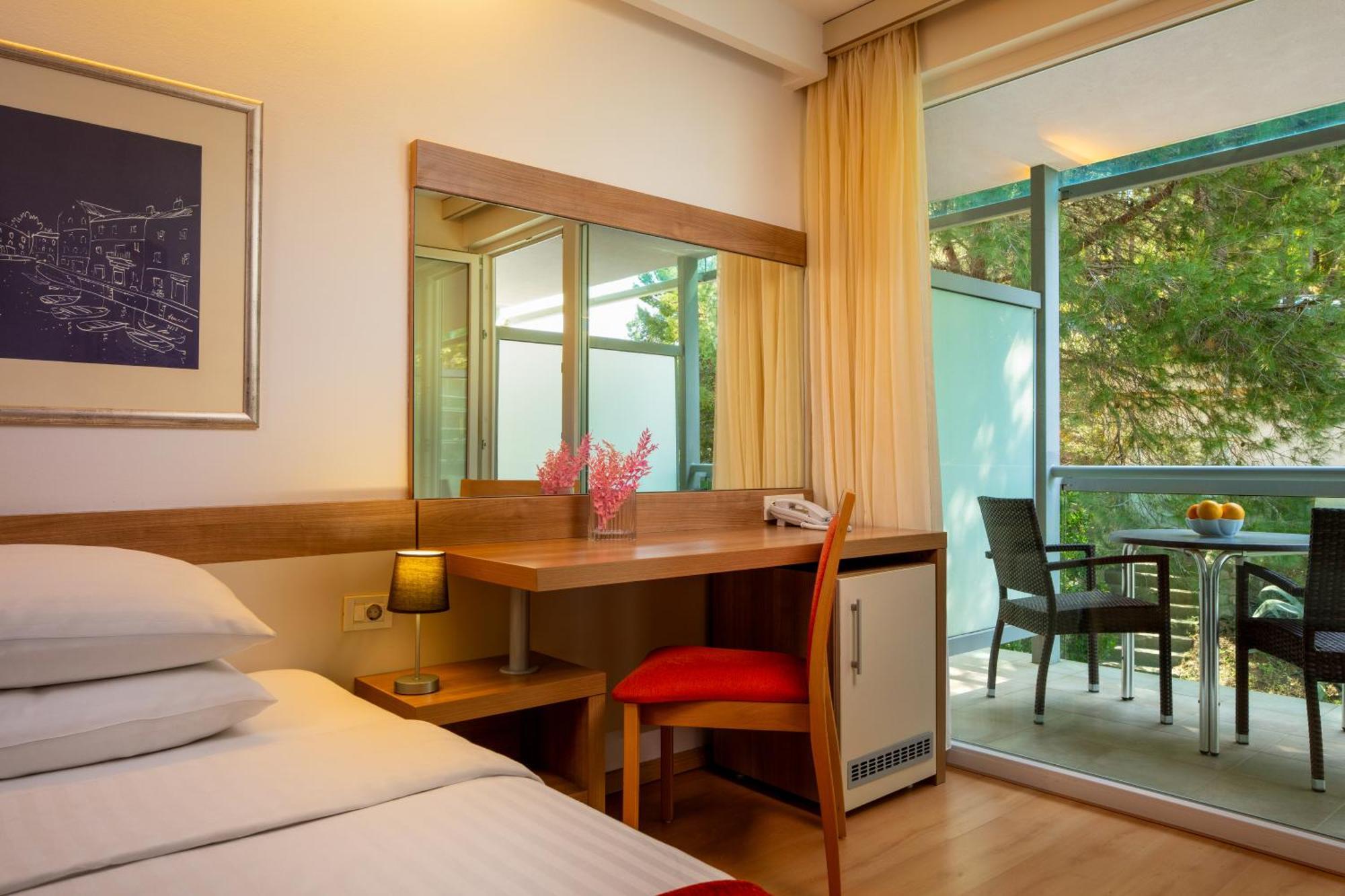 Aurora Hotel 4*